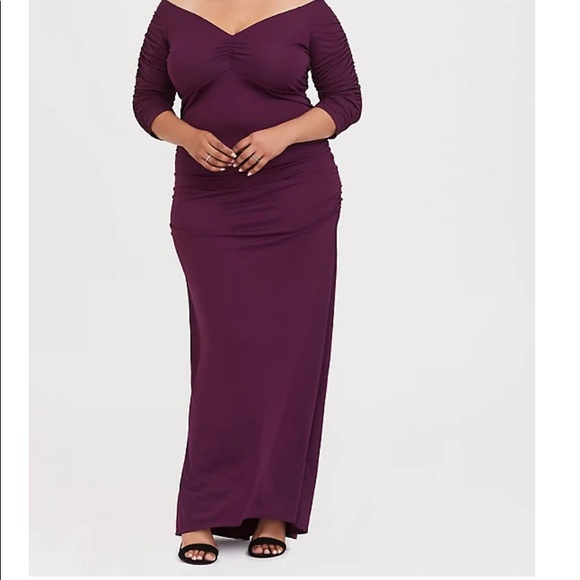 BRAND NEW TORRID off the shoulder gown - Picture 1 of 7